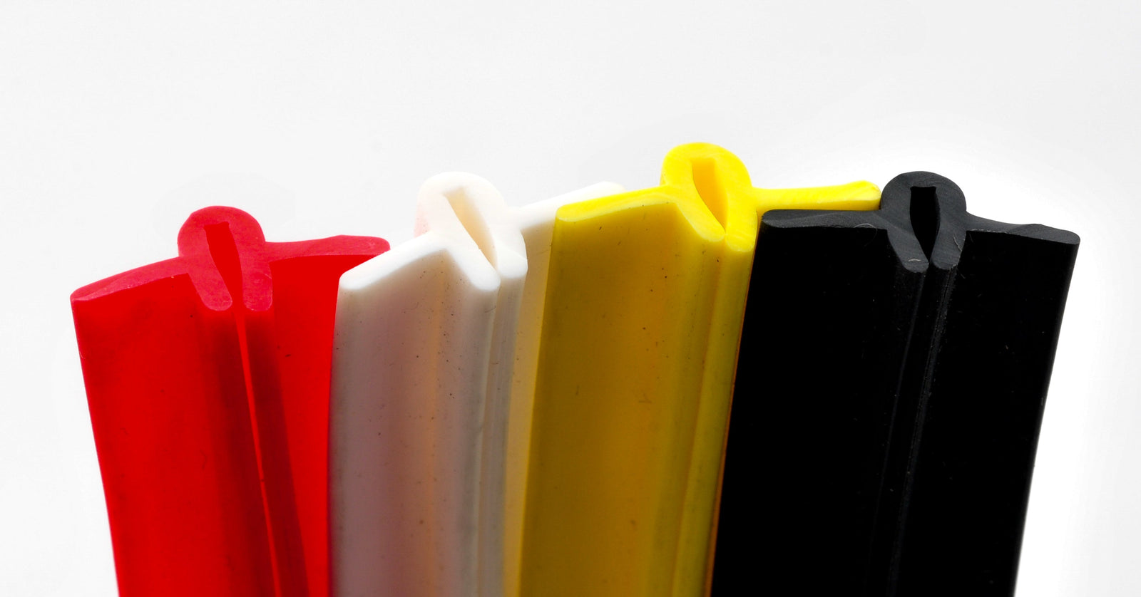 SpearPro Rubber Fin rail 1ft